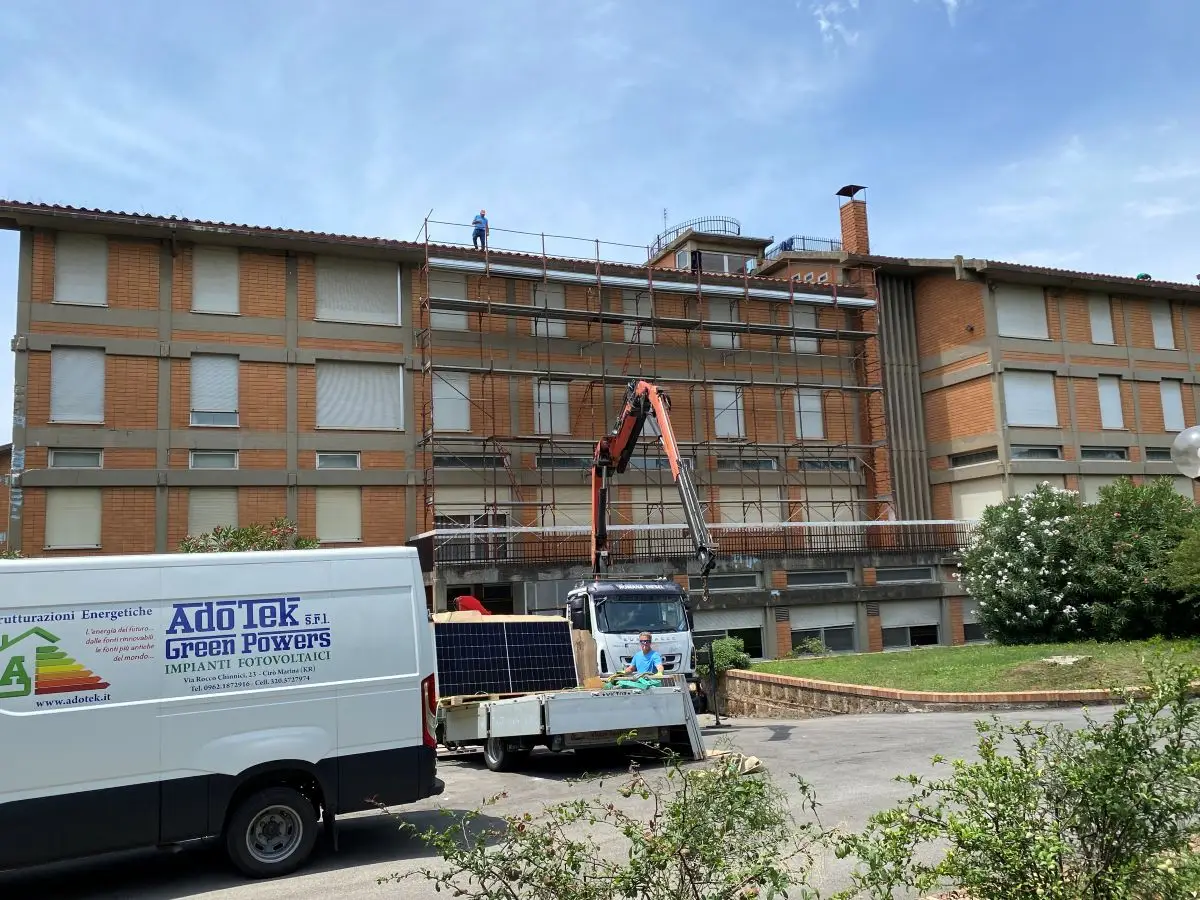 Mezzi e attrezzature AdoTek Green Powers Roma