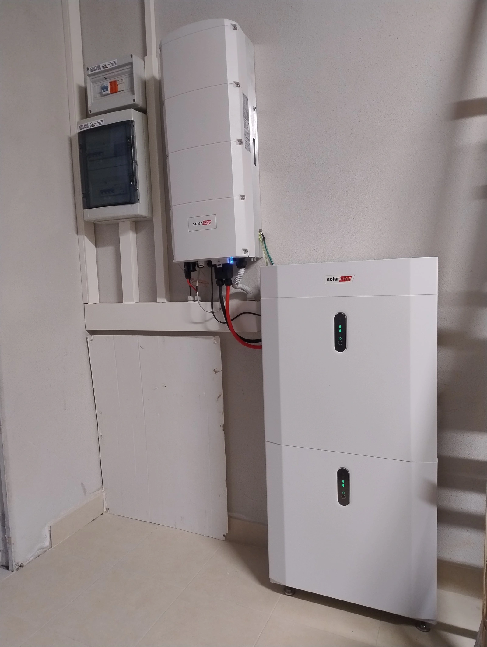 Impianto fotovoltaico 10 kW con accumulo 10 kWh installato a Rocca di Papa provincia di Roma da AdoTek Green Powers