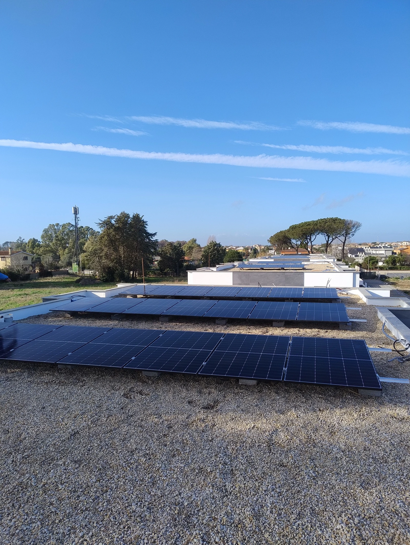 Impianto fotovoltaico 7 kW con accumulo 12 kWh installato ad Acilia Roma da AdoTek Green Powers